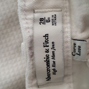 Abercrombie & Fitch High Rise mom jeans